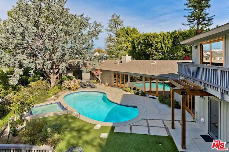 4463 Bergamo Dr, Encino, CA 91436