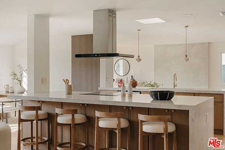 1525 Rogue St, Placentia, CA 92870