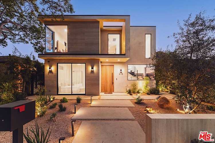 2115 Walnut Ave, Venice, CA 90291