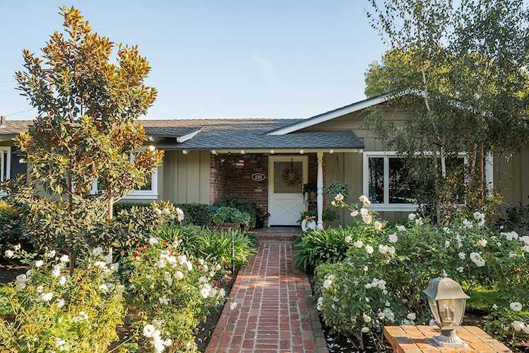 2011 Redberry, North Tustin, CA 92705