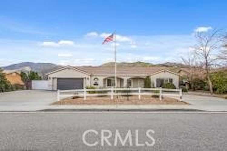 1410 Charles St, Banning, CA 92220