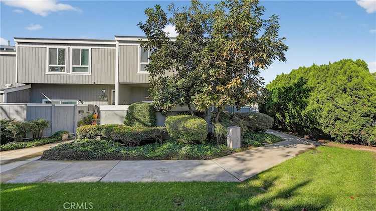 2600 W Segerstrom Ave #D, Santa Ana, CA 92704