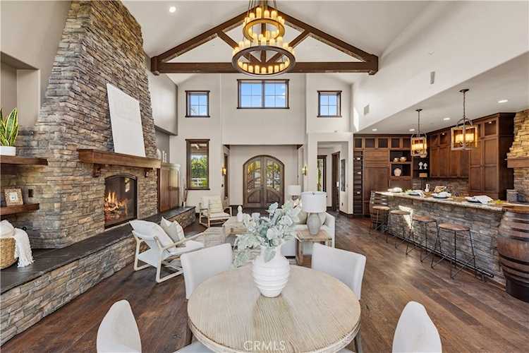 41570 Avenida Bordeaux, Temecula, CA 92592