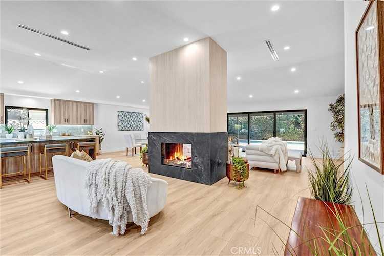 6847 Katherine, Van Nuys, CA 91405