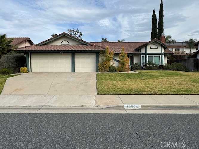 10904 Fenton Rd, Moreno Valley, CA 92557