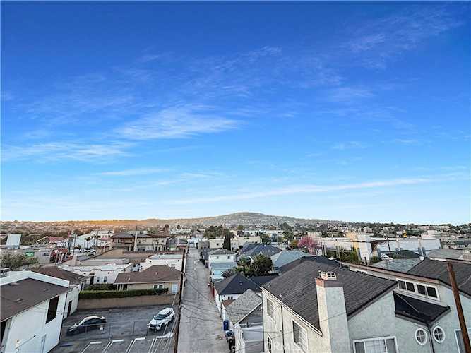 815 S Grand Ave #9, San Pedro, CA 90731