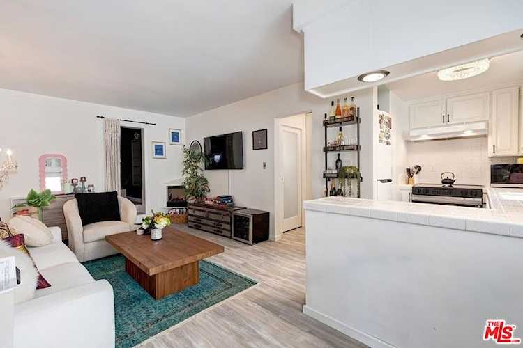 8155 Manitoba St #12, Playa Del Rey, CA 90293