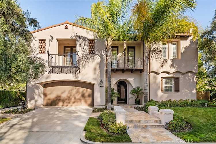 26910 Mirasol St, Valencia, CA 91355