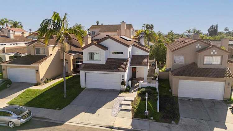 2140 Waterside Dr, Chula Vista, CA 91913