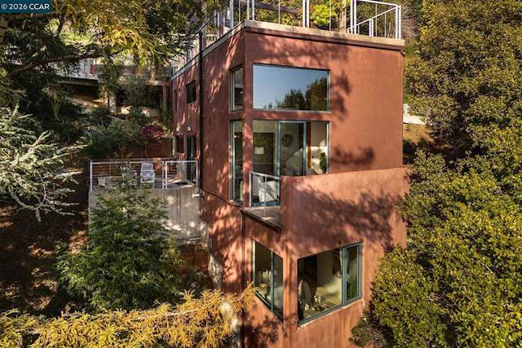 161 161 Panoramic Way, Berkeley, CA 94704