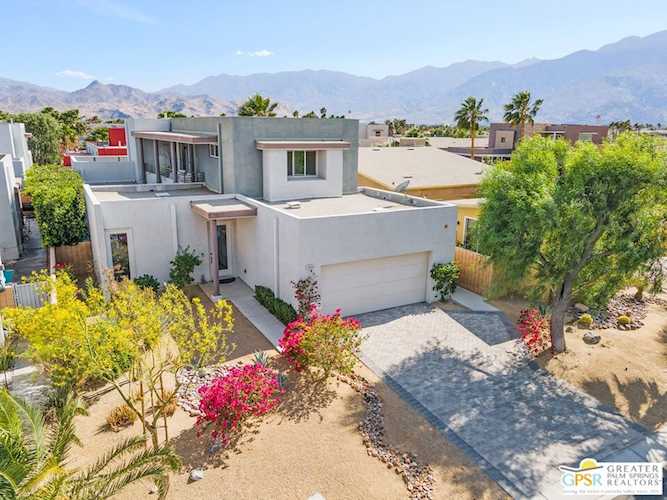 4934 Herzog Way, Palm Springs, CA 92262