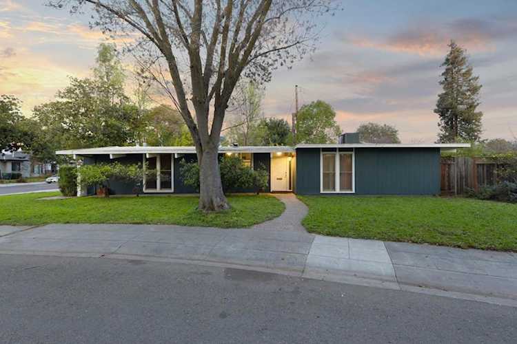 1936 Edgewood Dr, Palo Alto, CA 94303