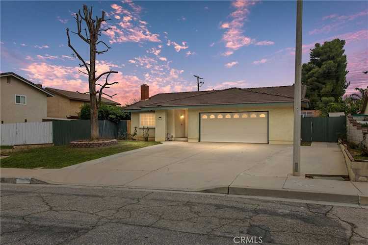 22246 Cardinal St, Grand Terrace, CA 92313