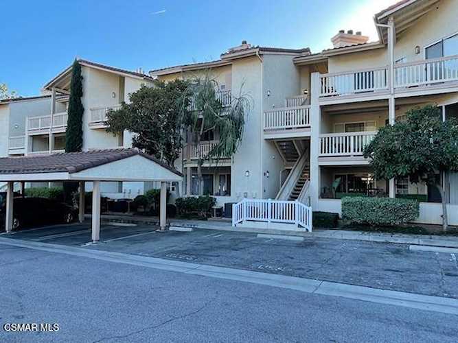 5744 Oak Bend Ln #305, Oak Park, CA 91377