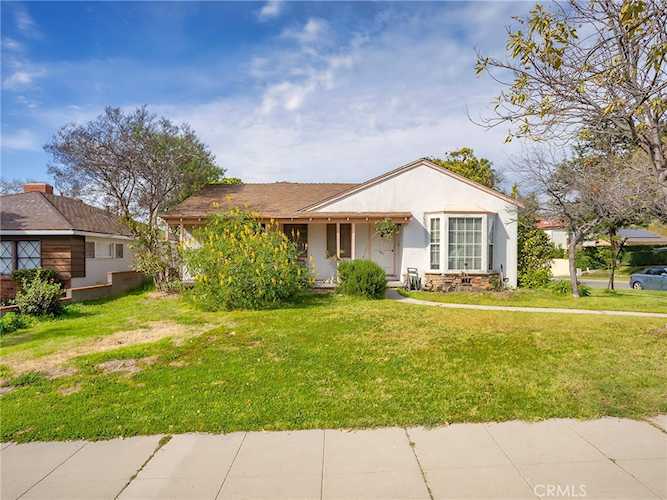 441 Dartmouth Rd, Burbank, CA 91504