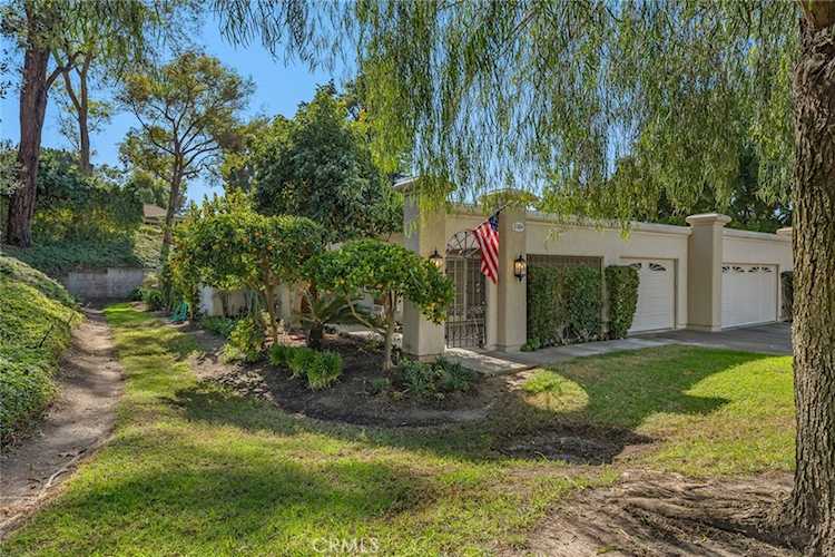 5384 W W Paseo Del Lago #A, Laguna Woods, CA 92637