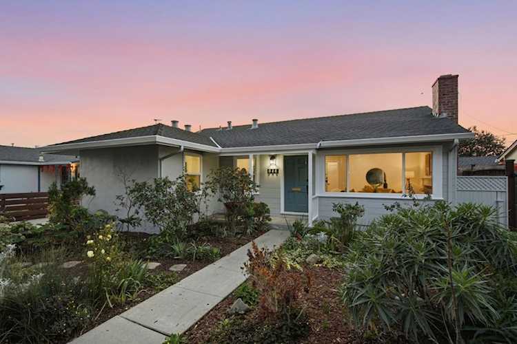 946 Los Padres Blvd, Santa Clara, CA 95050