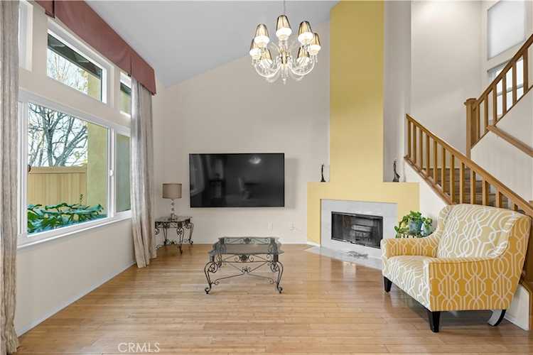 1813 Borrego, West Covina, CA 91791