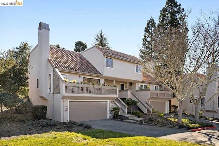 320 320 Corte Gabriel, Moraga, CA 94556