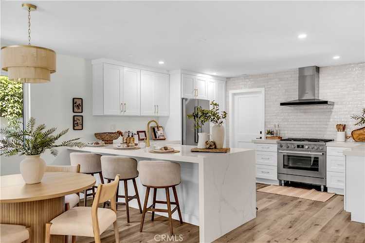 4672 Ironwood, Seal Beach, CA 90740