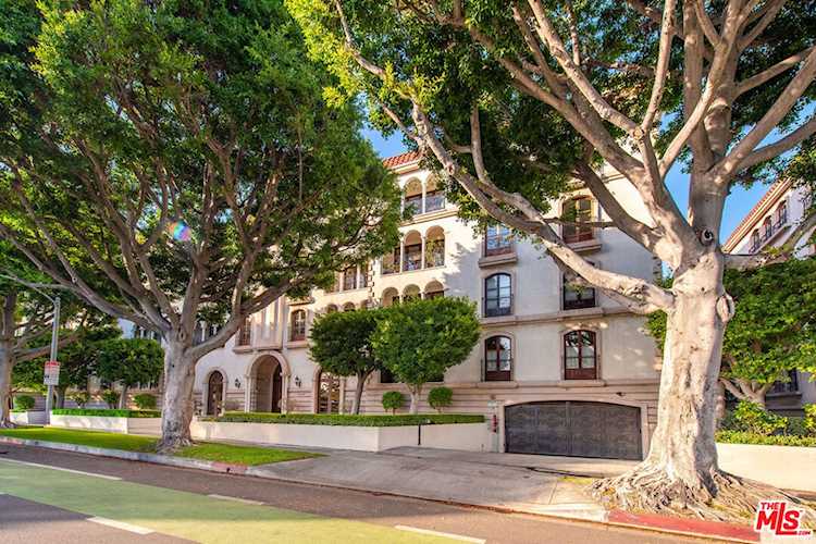 9249 Burton Way #301, Beverly Hills, CA 90210