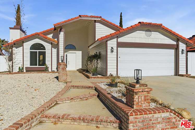 3531 Southview Ct, Palmdale, CA 93550