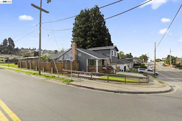 3287 3287 Kelly Street, Hayward, CA 94541-3525