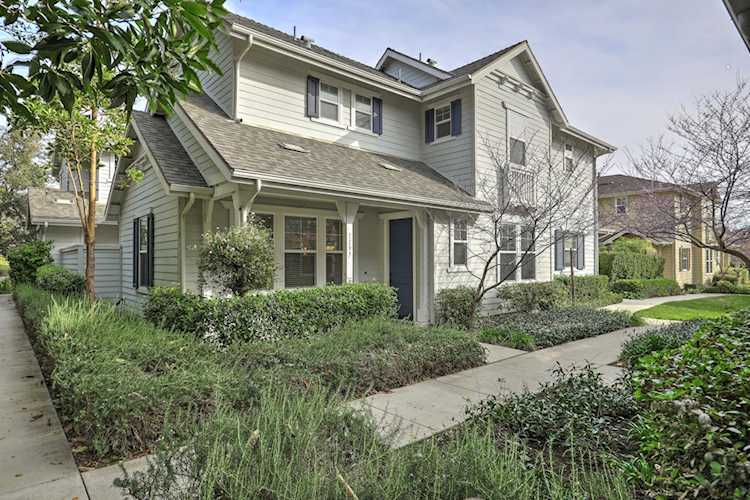 1197 Calle Lagunitas, Carpinteria, CA 93013