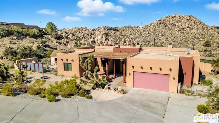 5935 Buena Suerte Rd, Yucca Valley, CA 92284