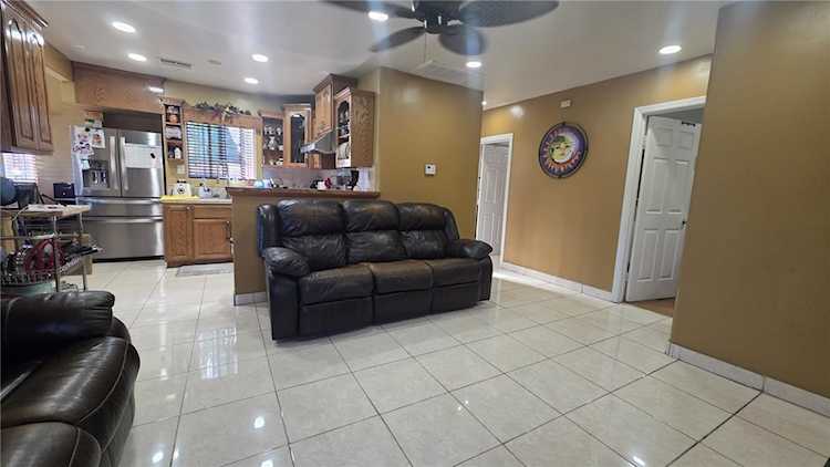 20709 Alburtis, Lakewood, CA 90715