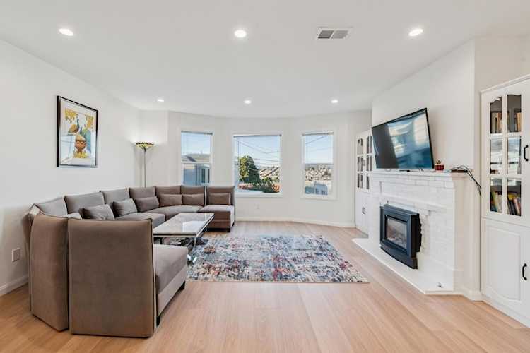 1119 1119 Hanover St, Daly City, CA 94014