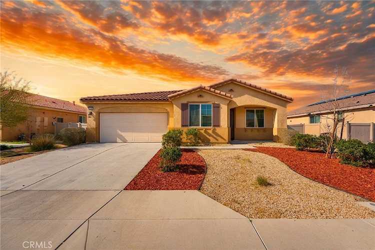 45347 Denmore Ave, Lancaster, CA 93535