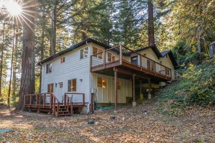 831 Hillcrest Dr, Felton, CA 95018