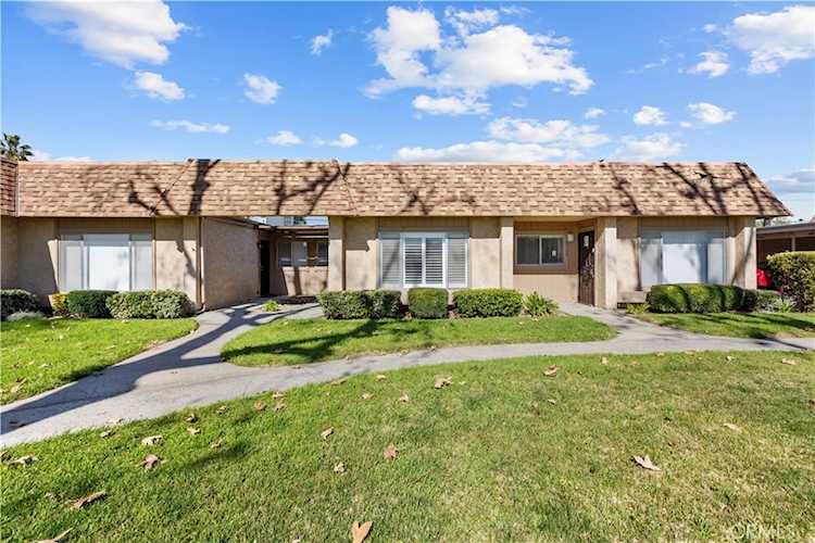 616 S Santa Fe St #7, Hemet, CA 92543