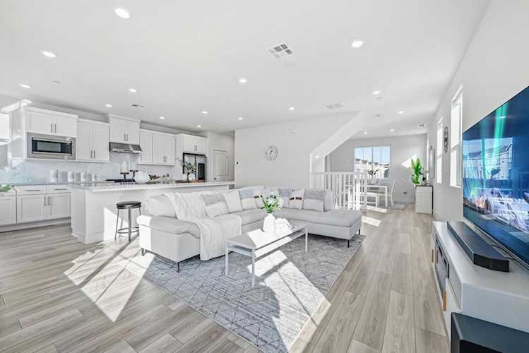 37119 Hickory St, Newark, CA 94560