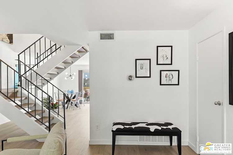 250 E Via Escuela #C, Palm Springs, CA 92262