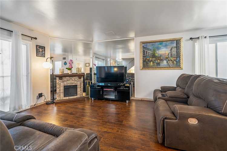 8633 Balboa Blvd #29, Northridge, CA 91325