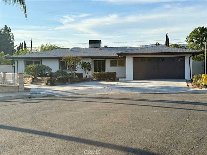 10733 Mead Ct, Loma Linda, CA 92354