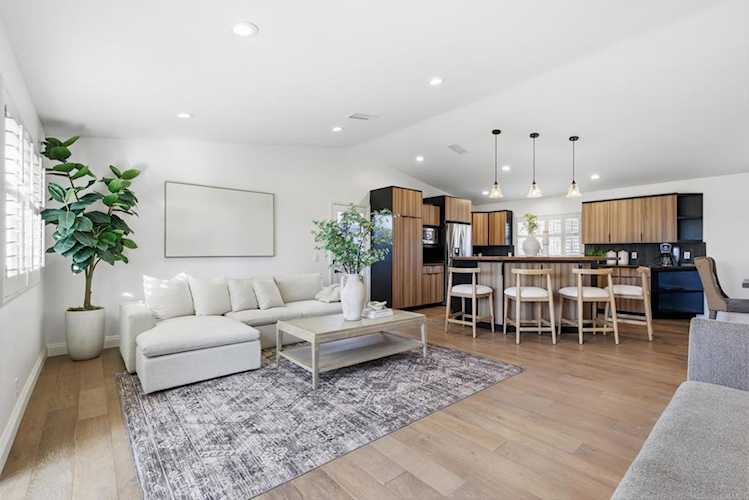 6206 Falmouth Dr, La Mesa, CA 91942