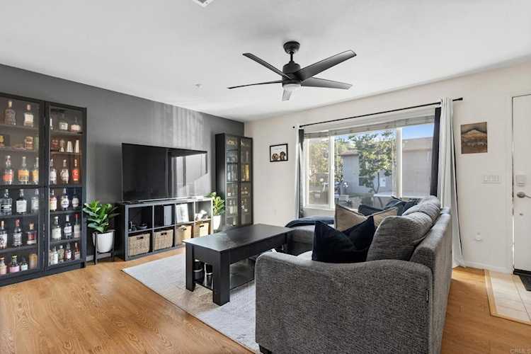 9728 Marilla Dr #805, Lakeside, CA 92040