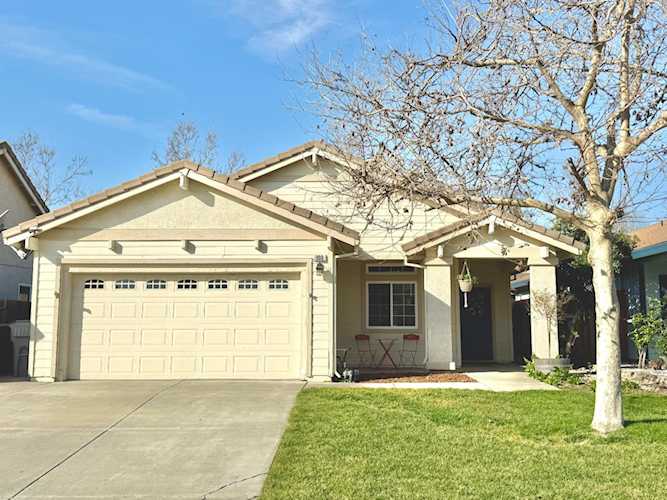 808 Atwell Circle, Woodland, CA 95776