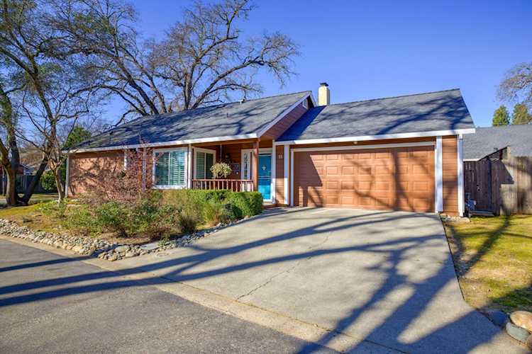 15 Coyle Creek Circle, Fair Oaks, CA 95628