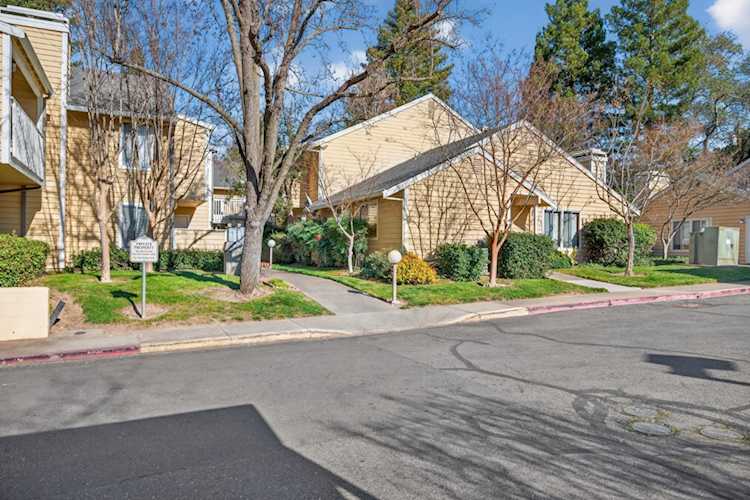 11330 Fair Oaks Boulevard #208, Fair Oaks, CA 95628