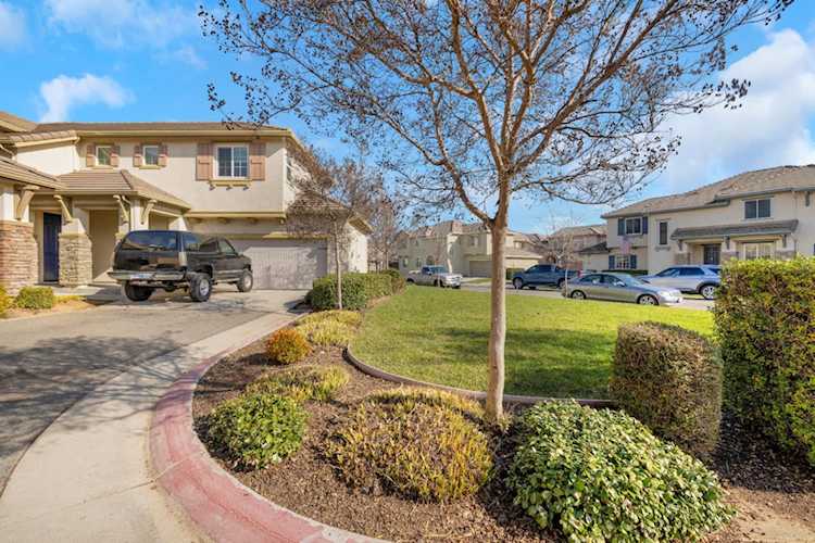 102 Pellegrino Court, Lincoln, CA 95648