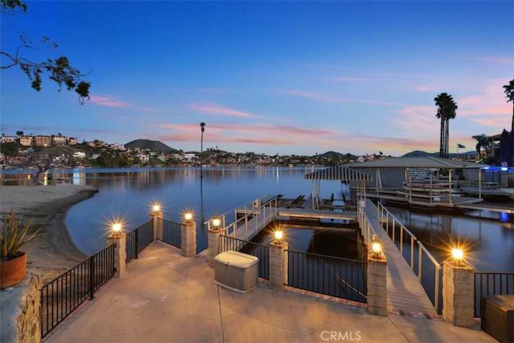 22344 Whirlaway Ct, Canyon Lake, CA 92587
