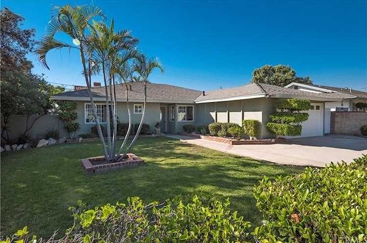 905 N Bender, Covina, CA 91724