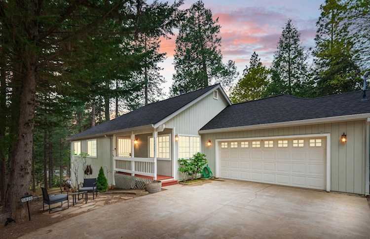 5826 Fallen Oak Trail, Pollock Pines, CA 95726