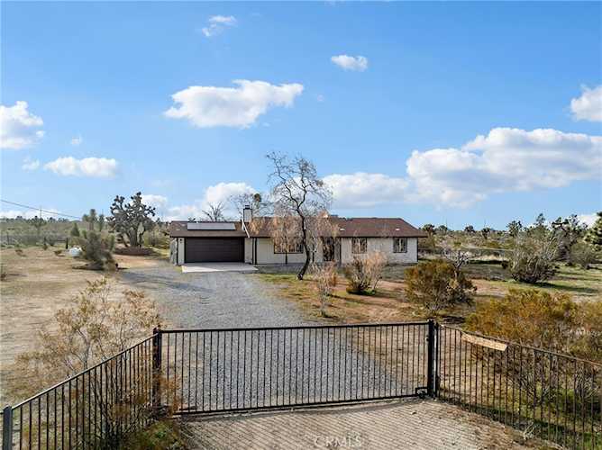 12780 Hacienda, Phelan, CA 92371