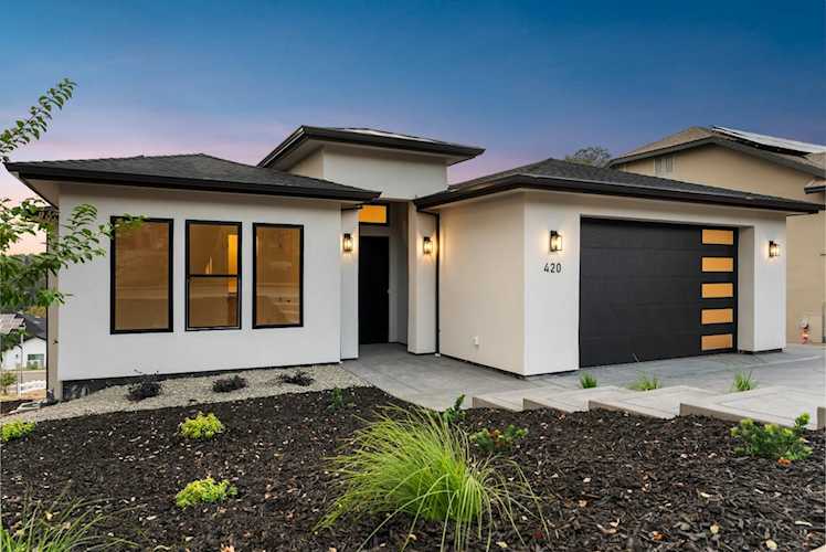 420 Miles Court, Auburn, CA 95603