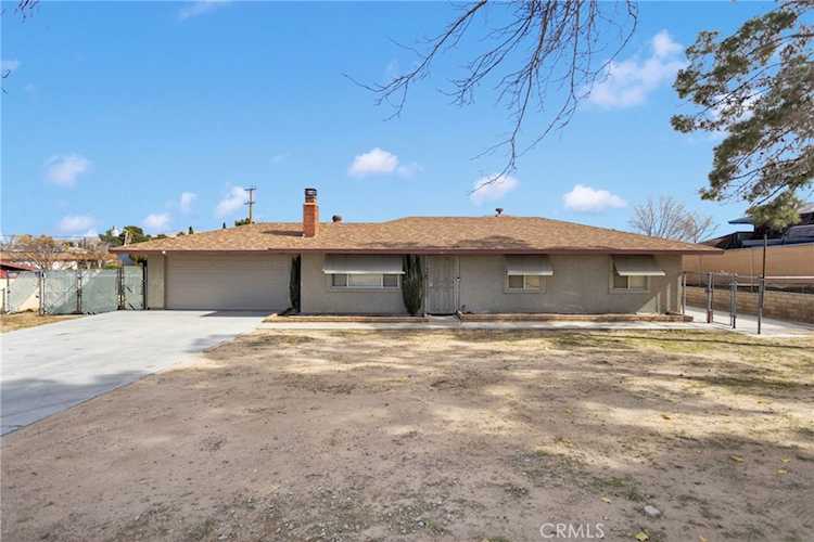 16463 Solvang Ave, Victorville, CA 92394